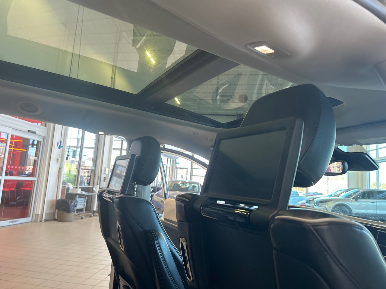 Chrysler Pacifica Hybrid Limited 2022-17