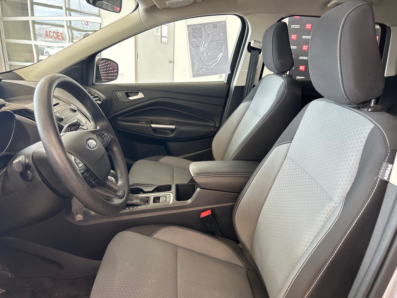 Ford Escape SE 2018-14