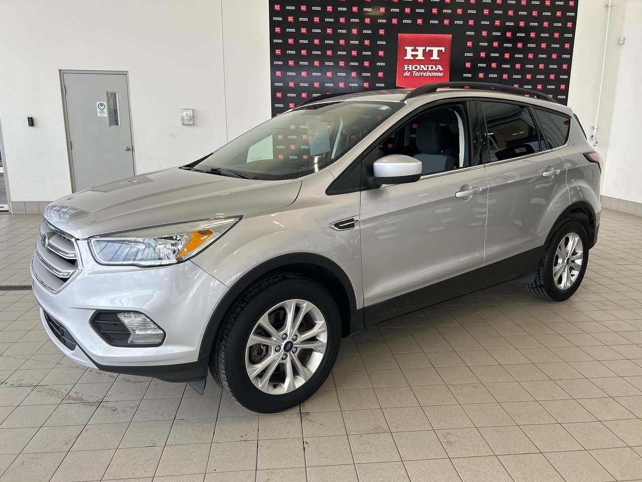 Ford Escape SE 2018-1