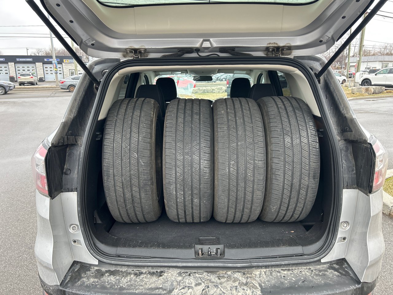 Ford Escape SE 2018-4