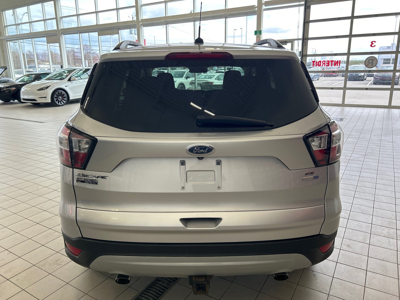 Ford Escape SE 2018-23