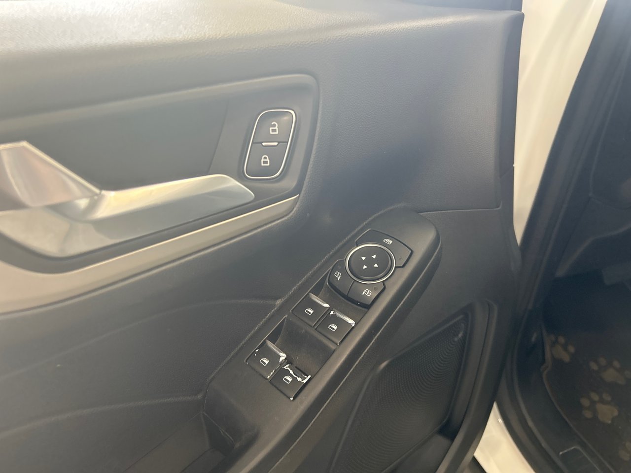 2021 Ford Escape SEL-21