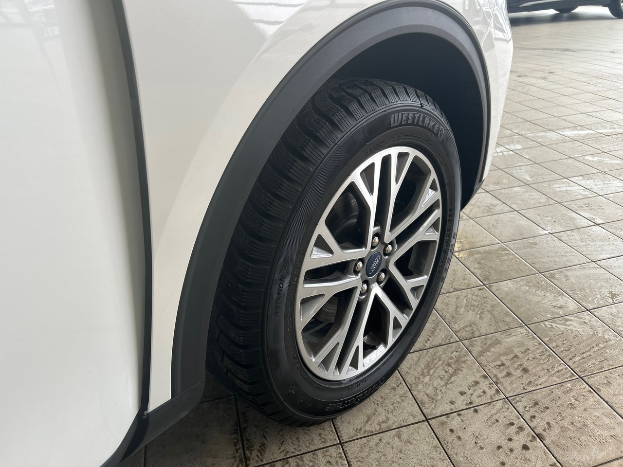 2021 Ford Escape SEL-15