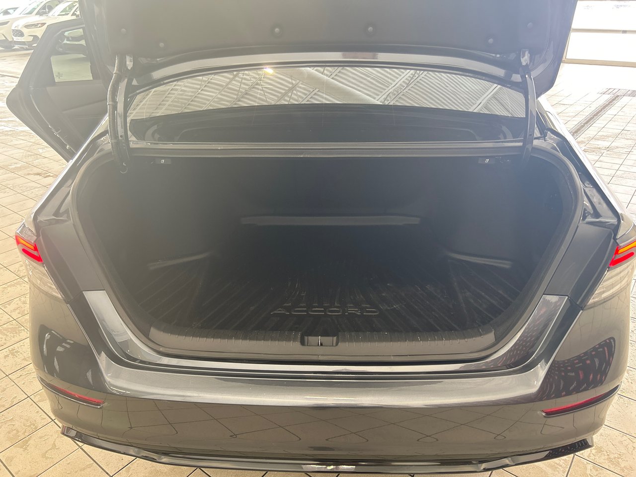 2025 Honda Accord Hybrid Sport-L-9