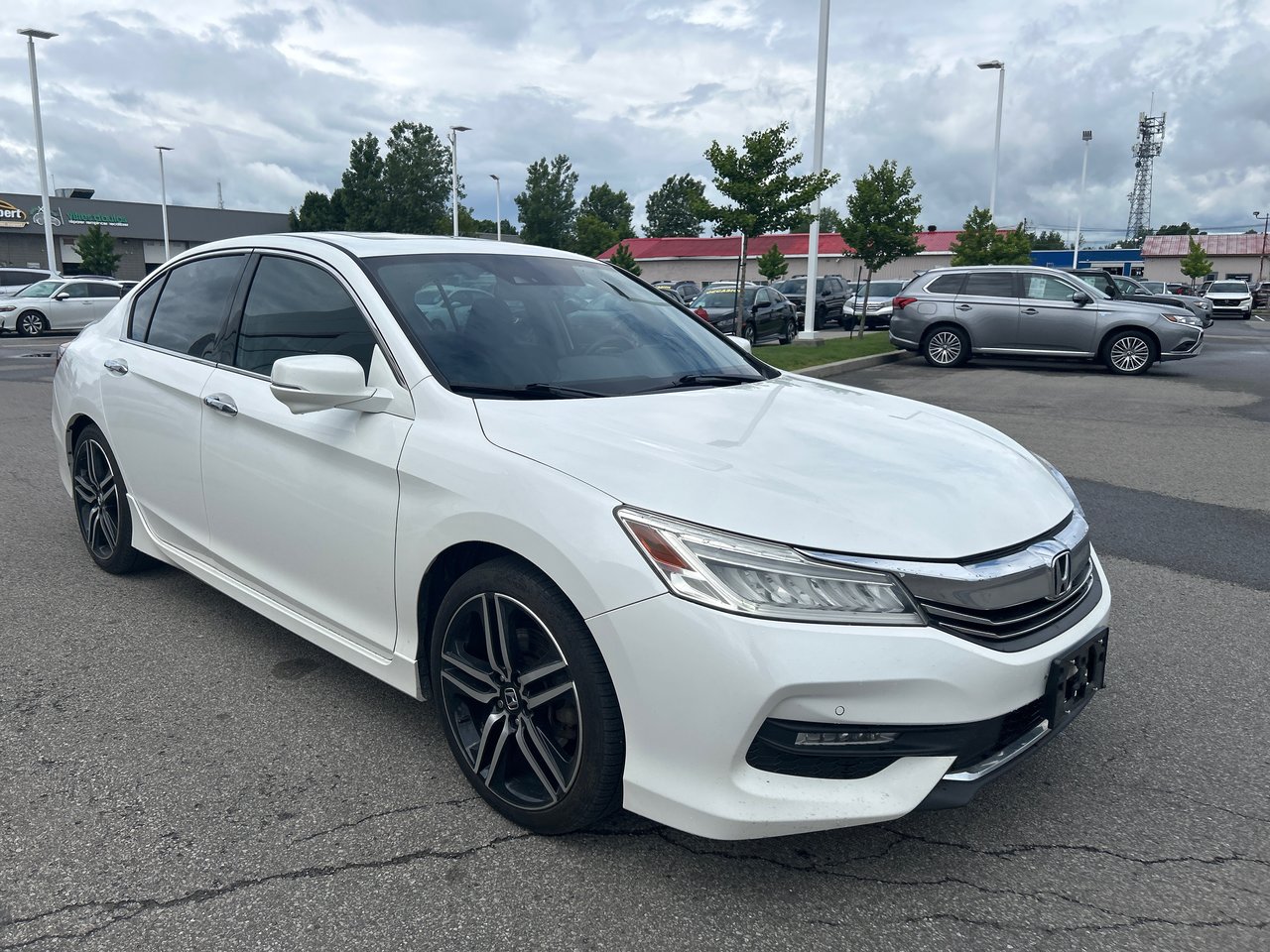 Honda Accord Sedan Touring 2017-5