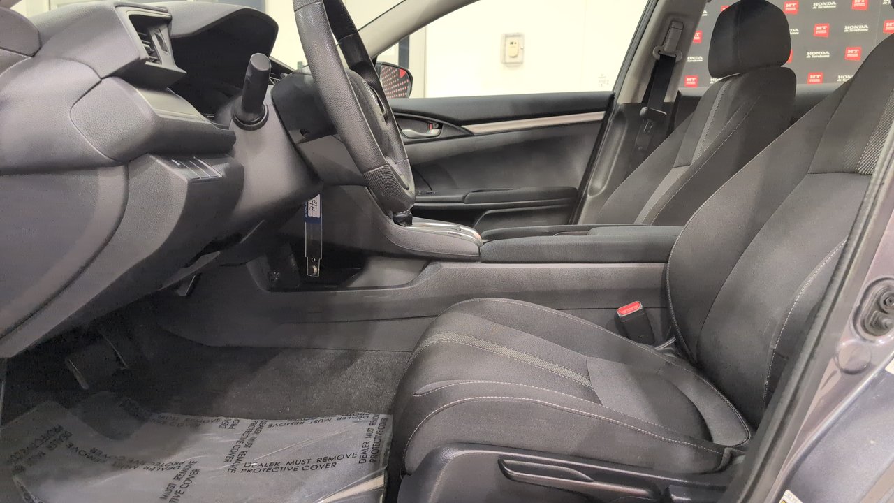 Honda Civic Sedan LX 2018-13