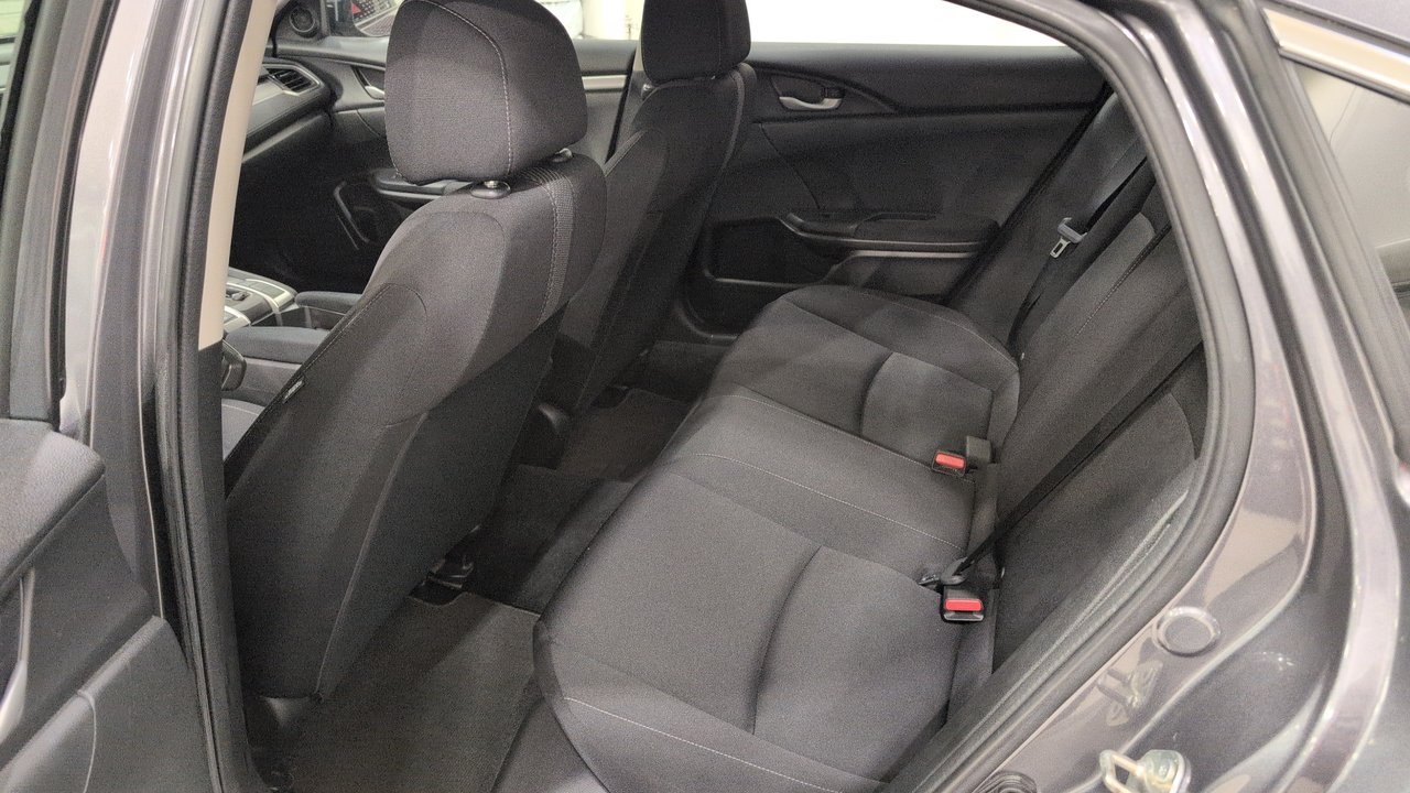 Honda Civic Sedan LX 2018-11