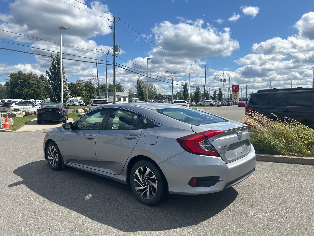 Honda Civic Sedan SE 2018-1