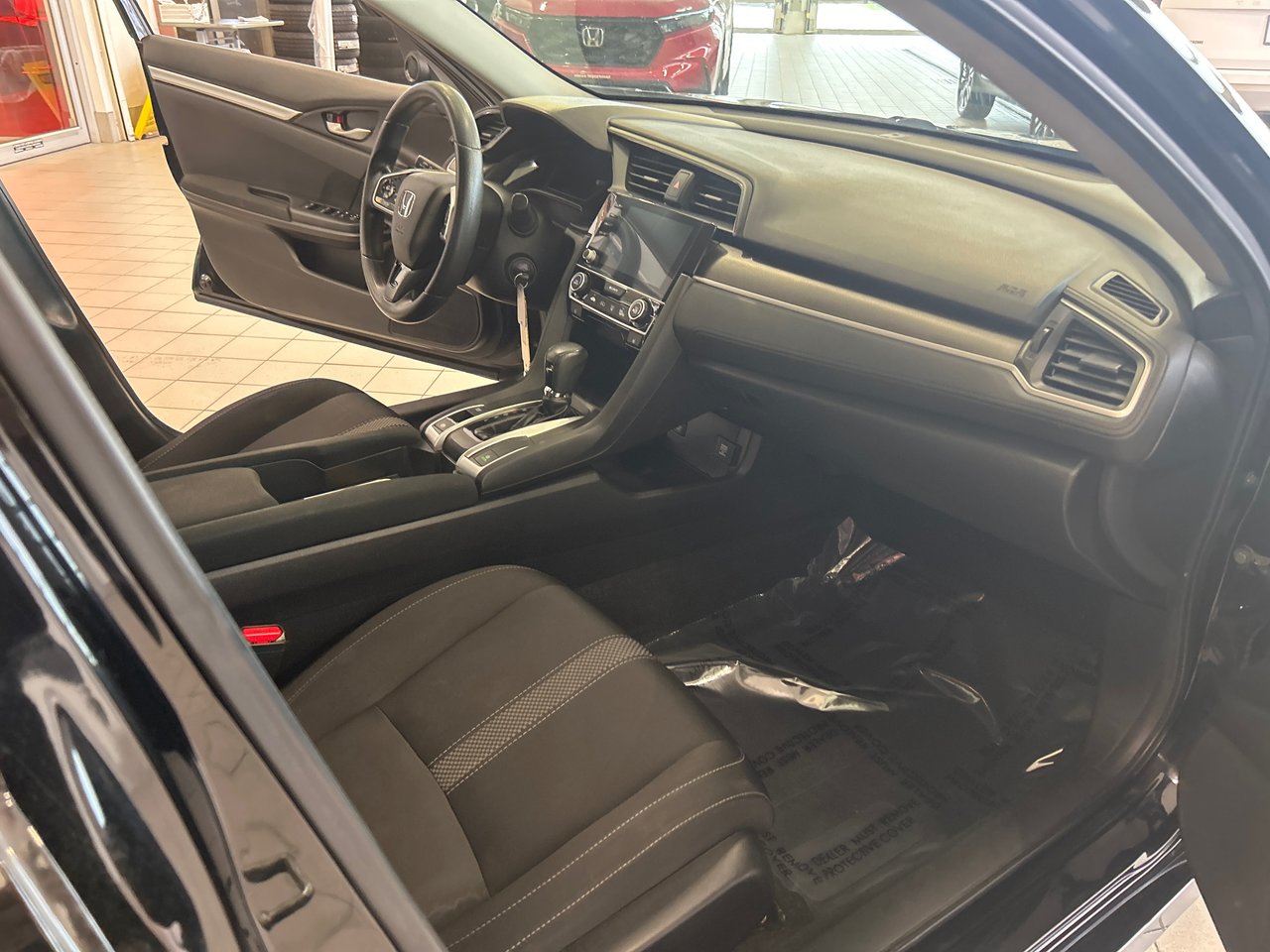 Honda Civic Sedan LX 2020-15
