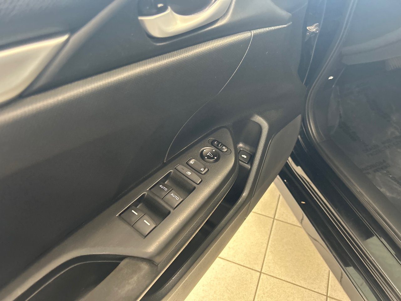 Honda Civic Sedan LX 2020-19