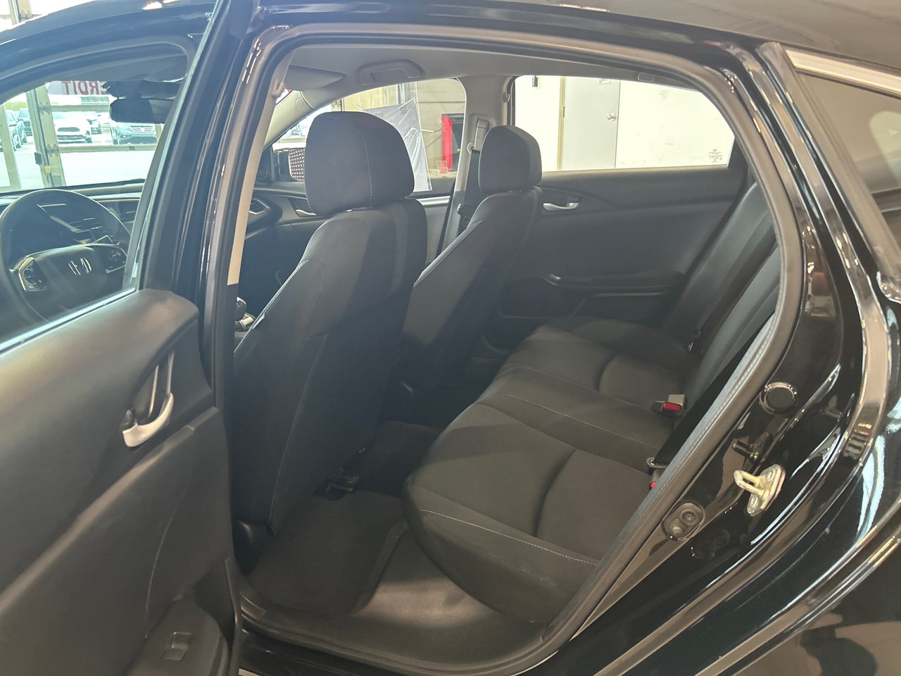 Honda Civic Sedan LX 2020-11