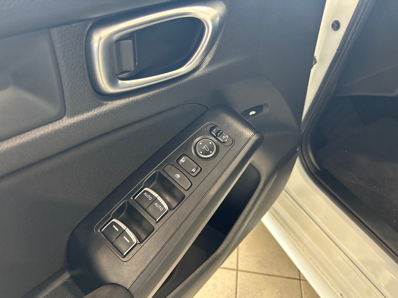 2022 Honda Civic Sedan LX-16