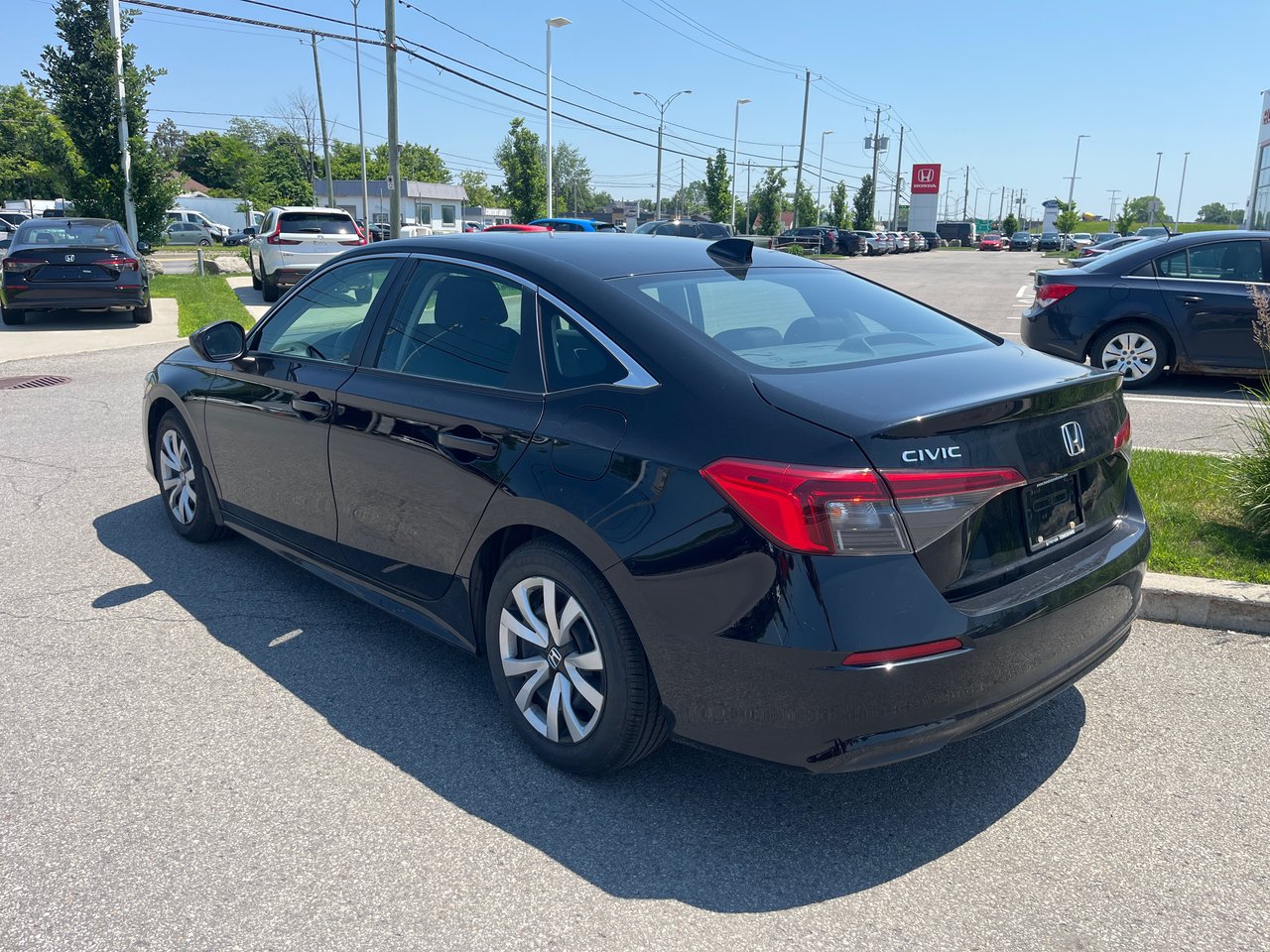 2022 Honda Civic Sedan LX-9