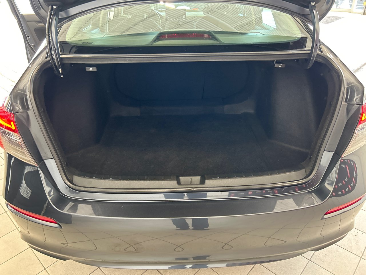 Honda Civic Sedan LX 2023-8