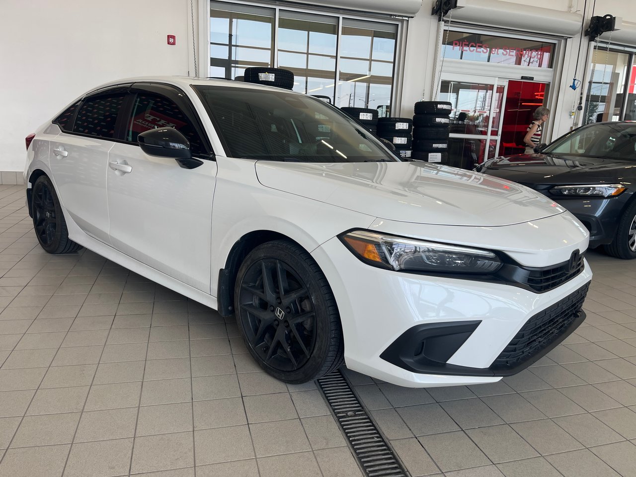 Honda Civic Sedan Sport 2023-4