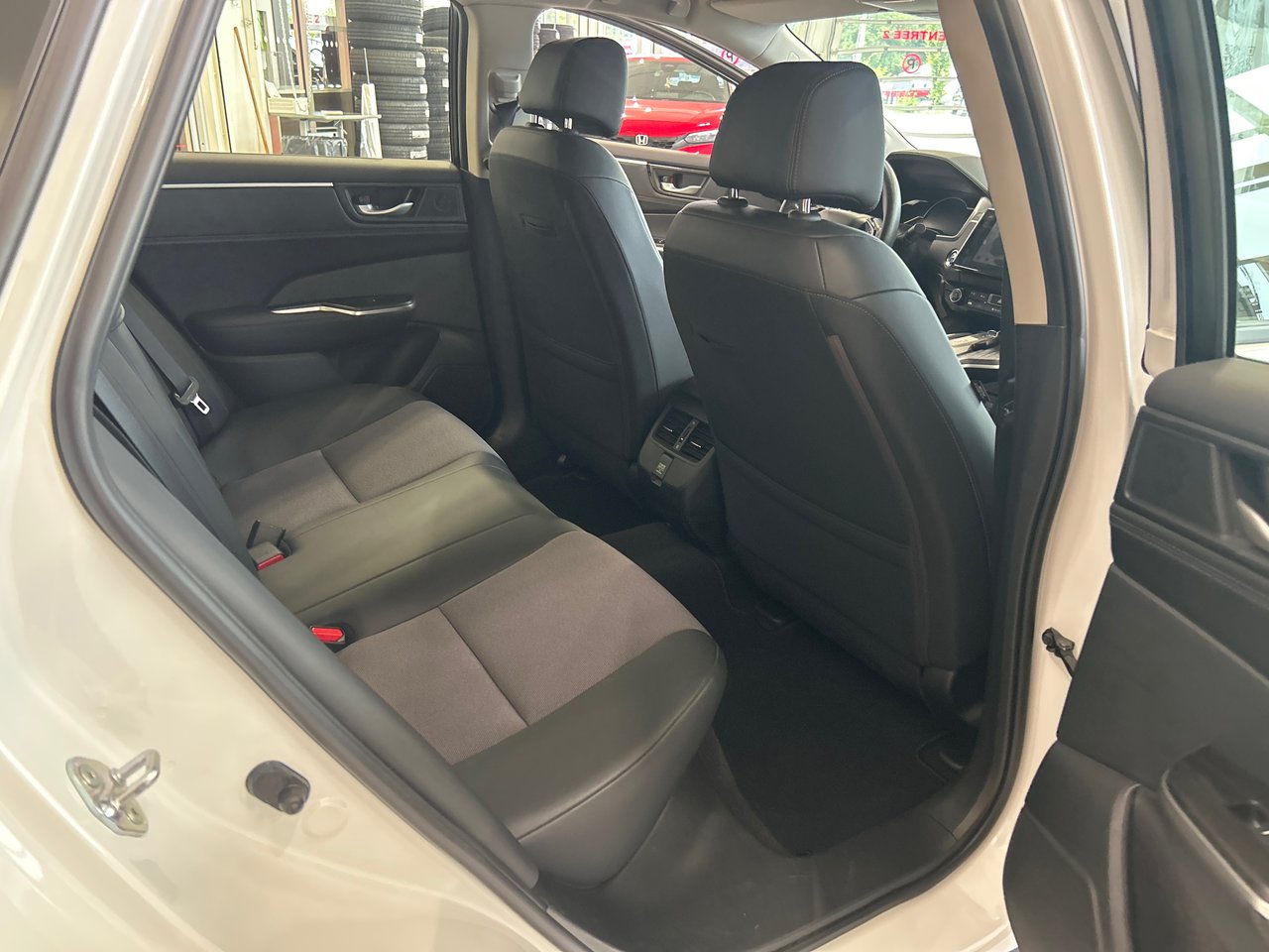 2020 Honda Clarity Plug-In Hybrid-13
