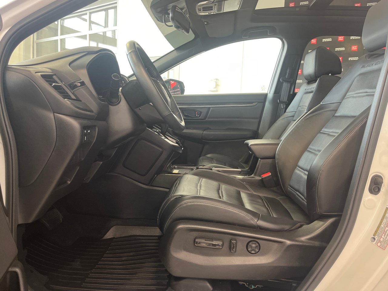 2021 Honda CR-V Touring black édition-14
