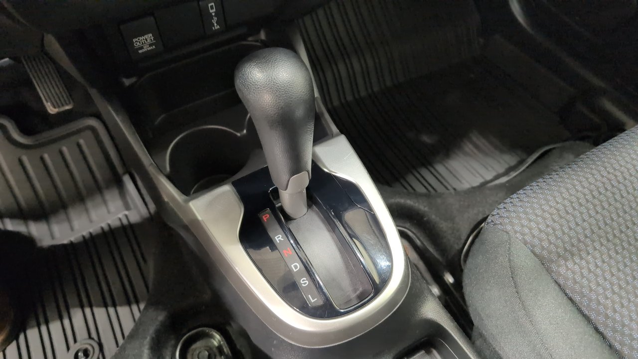Honda Fit LX 2018-17