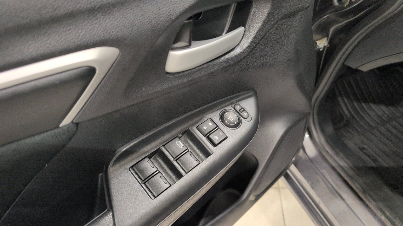 Honda Fit LX 2018-15