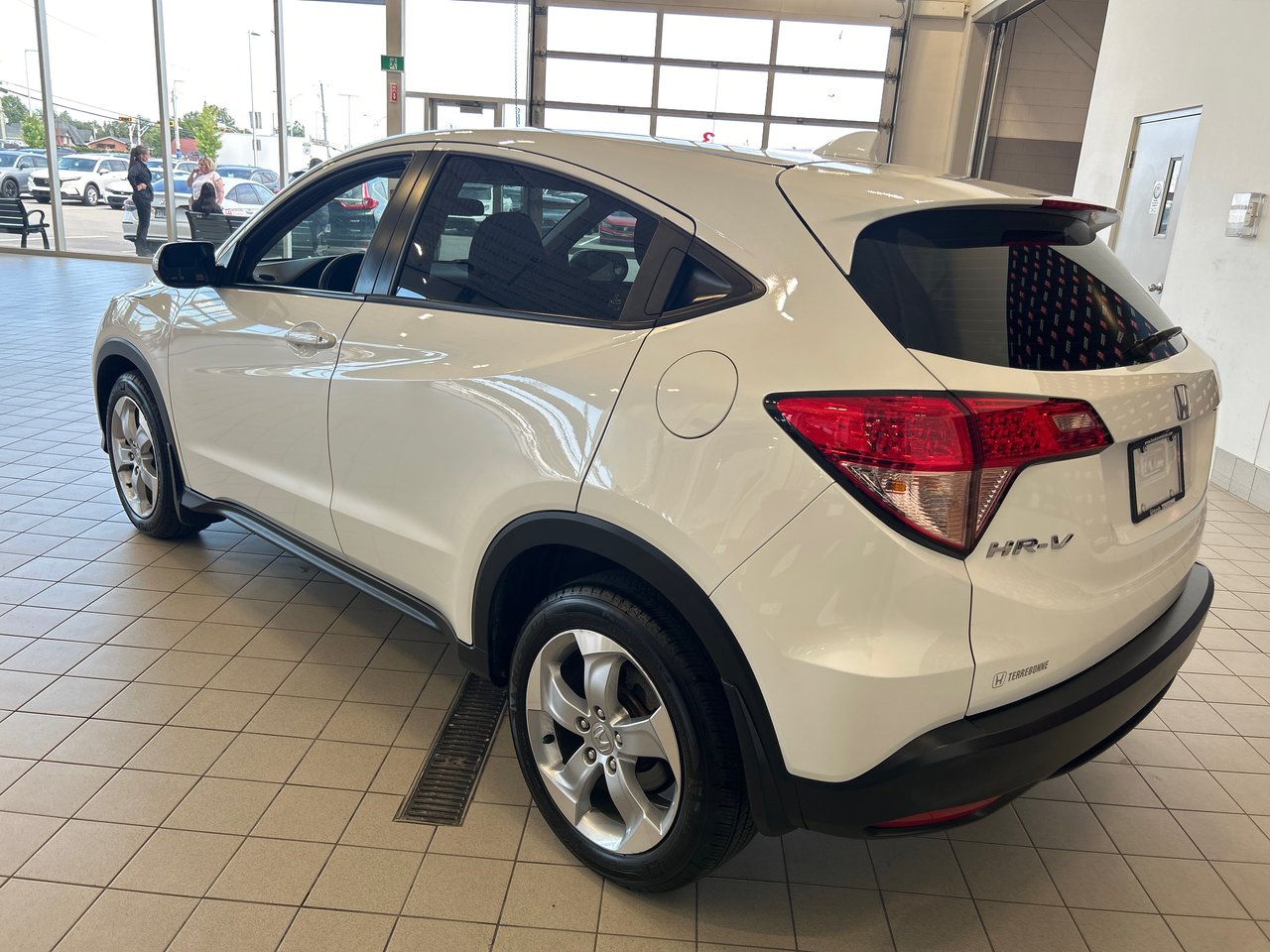 2016 Honda HR-V LX-9