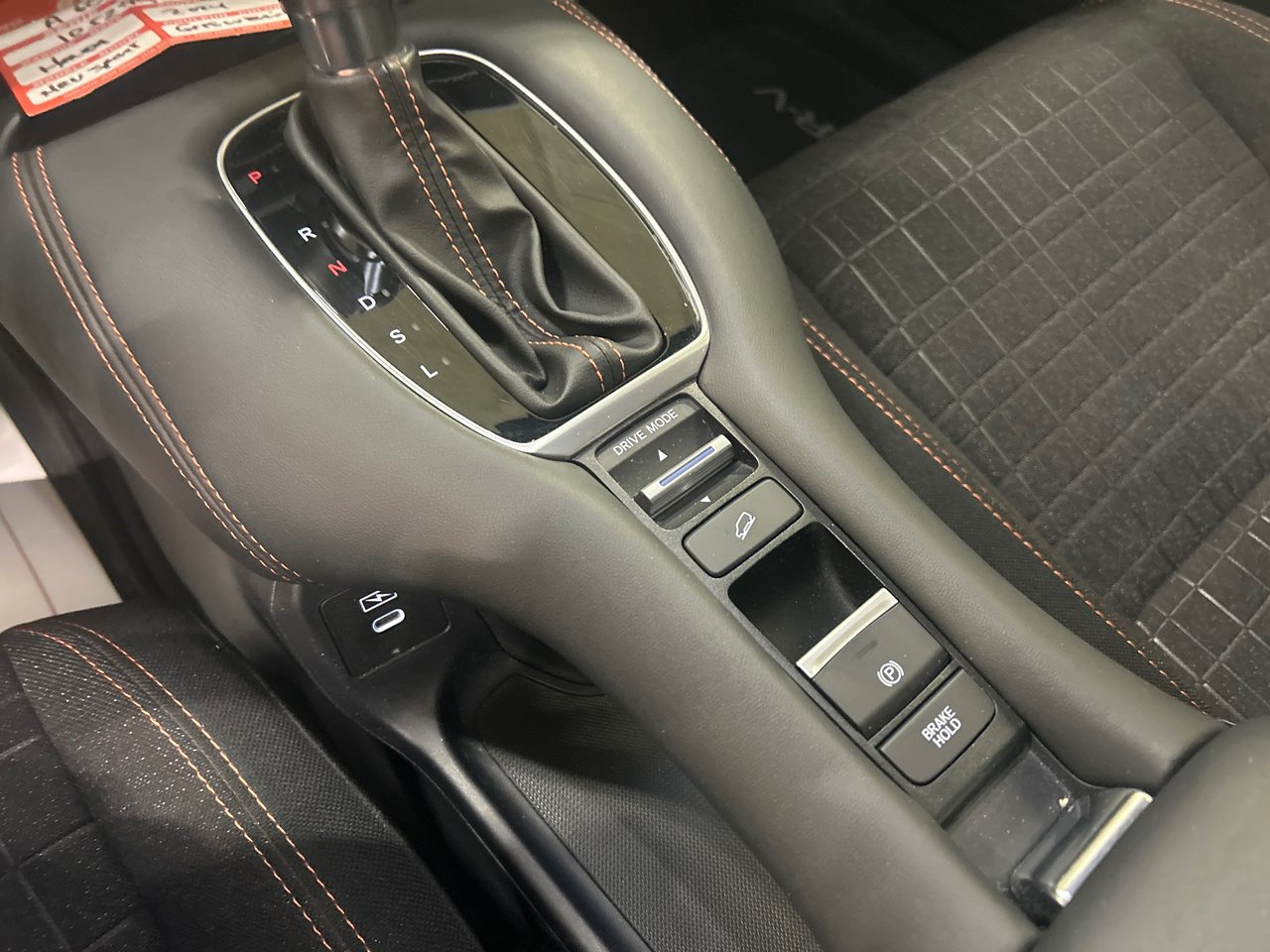 Honda HR-V Sport-B 2024-15