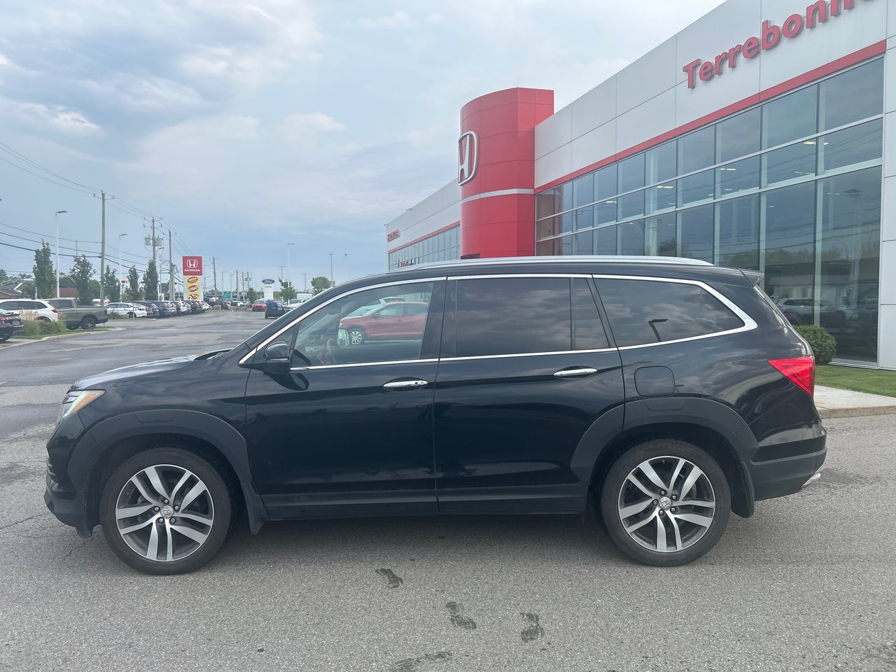 2016 Honda Pilot Touring-1