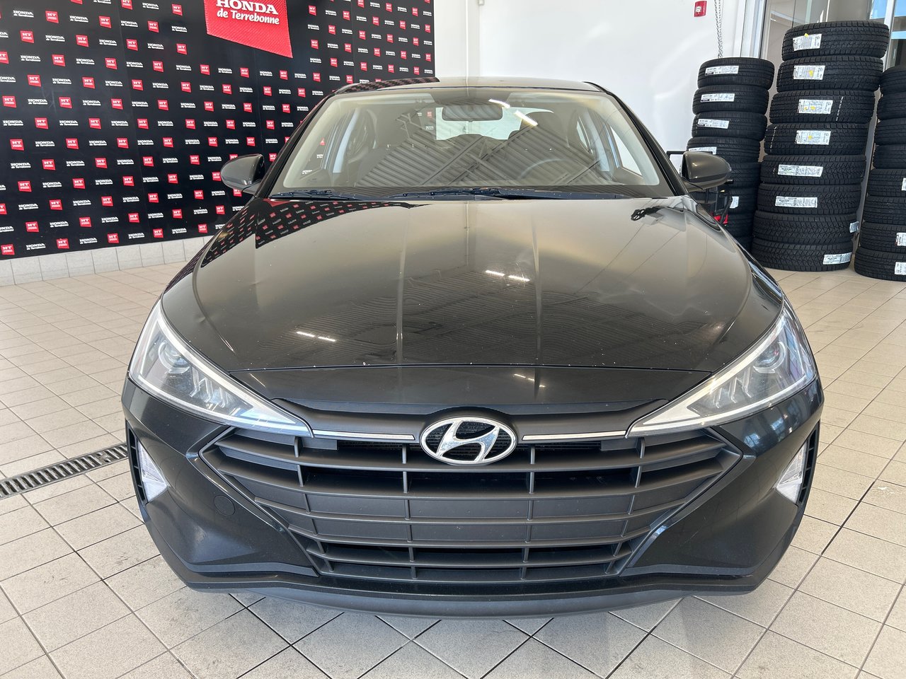 Hyundai Elantra Essential 2019-2