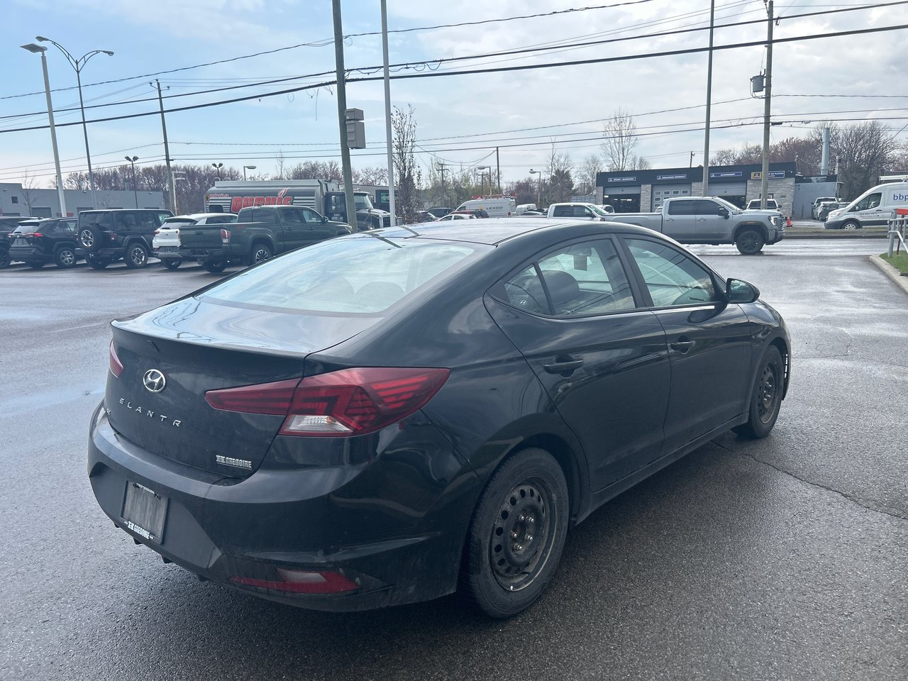 Hyundai Elantra Essential 2019-5