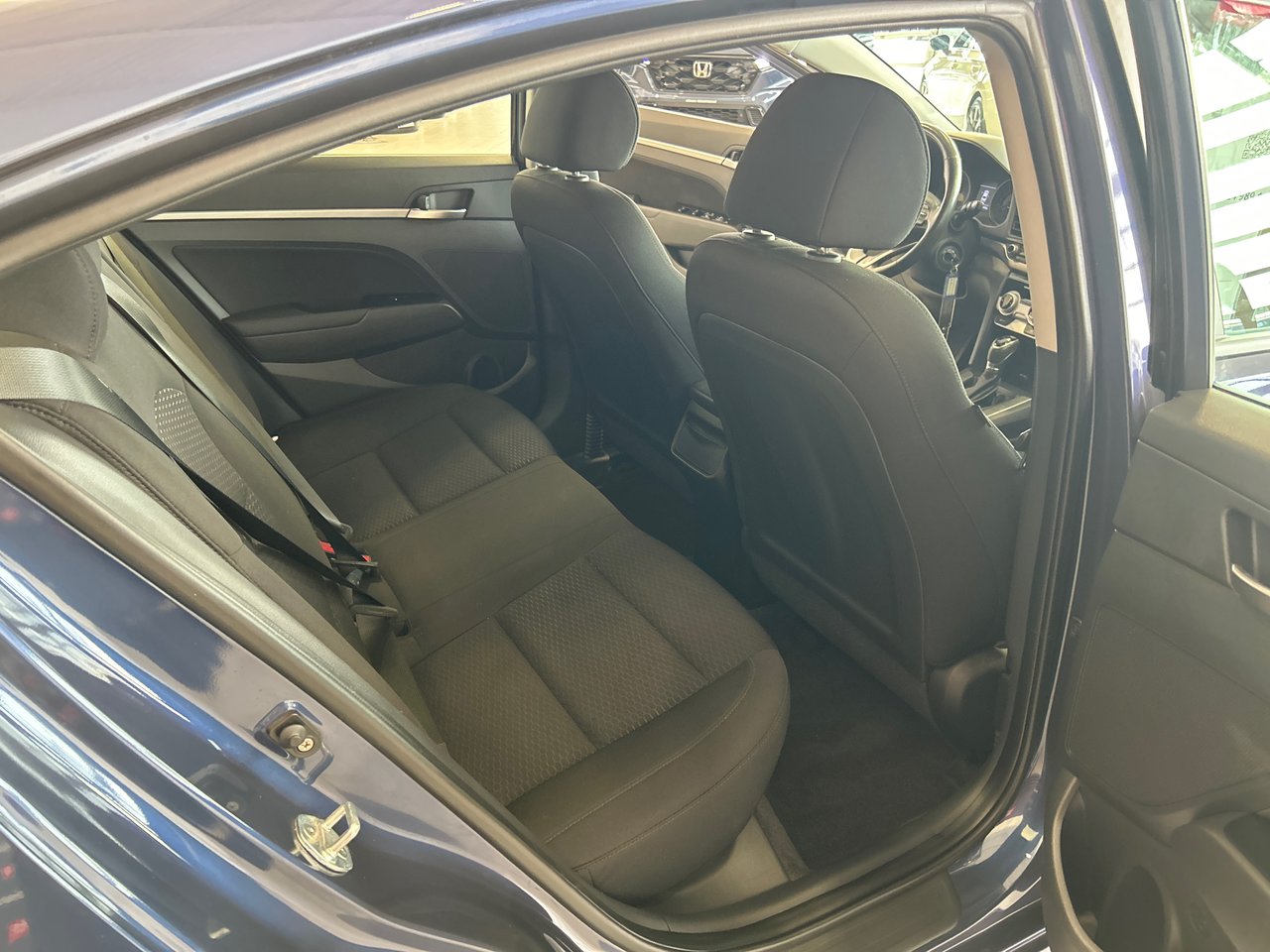 2019 Hyundai Elantra Preferred-10