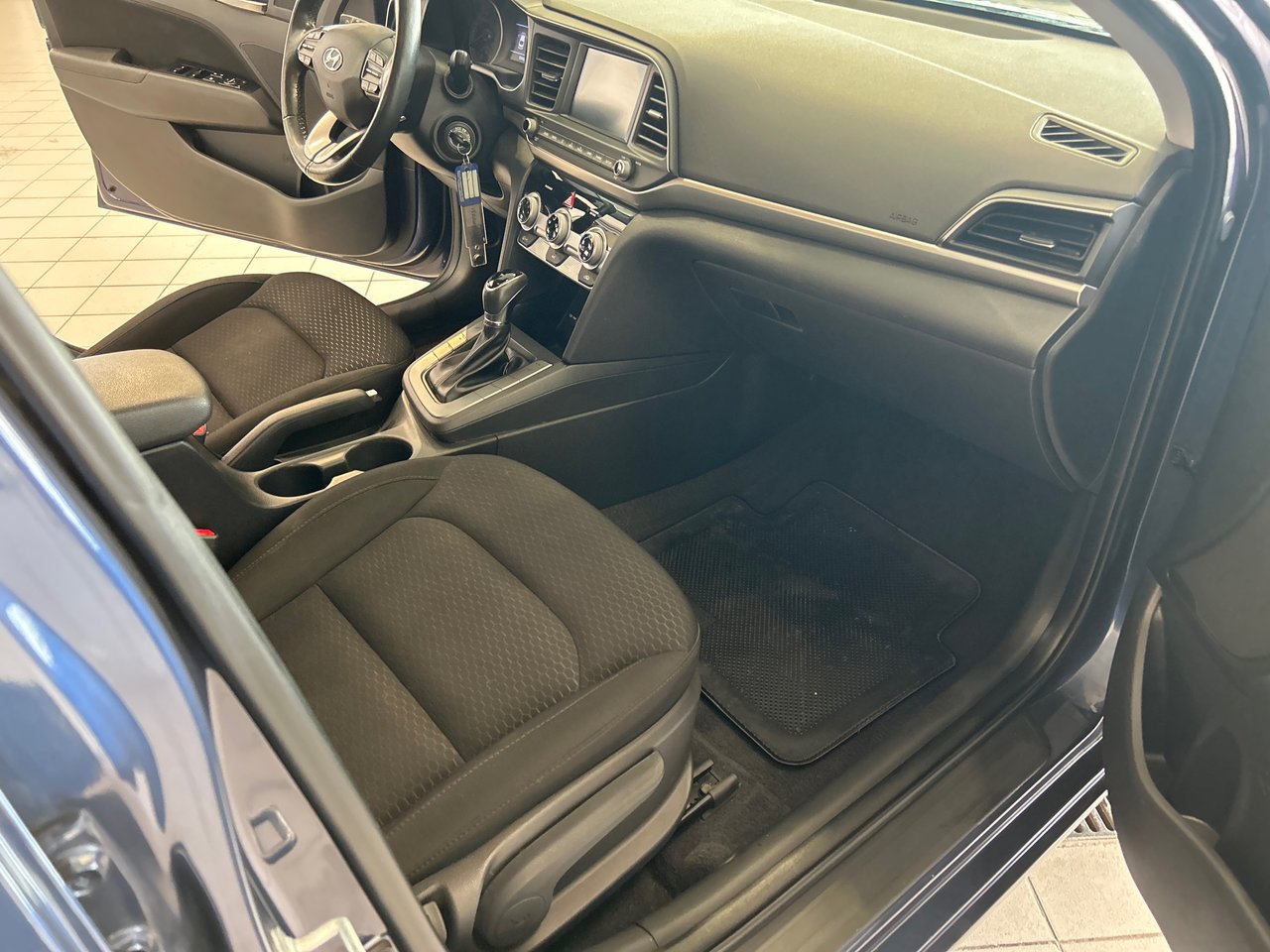 2019 Hyundai Elantra Preferred-11