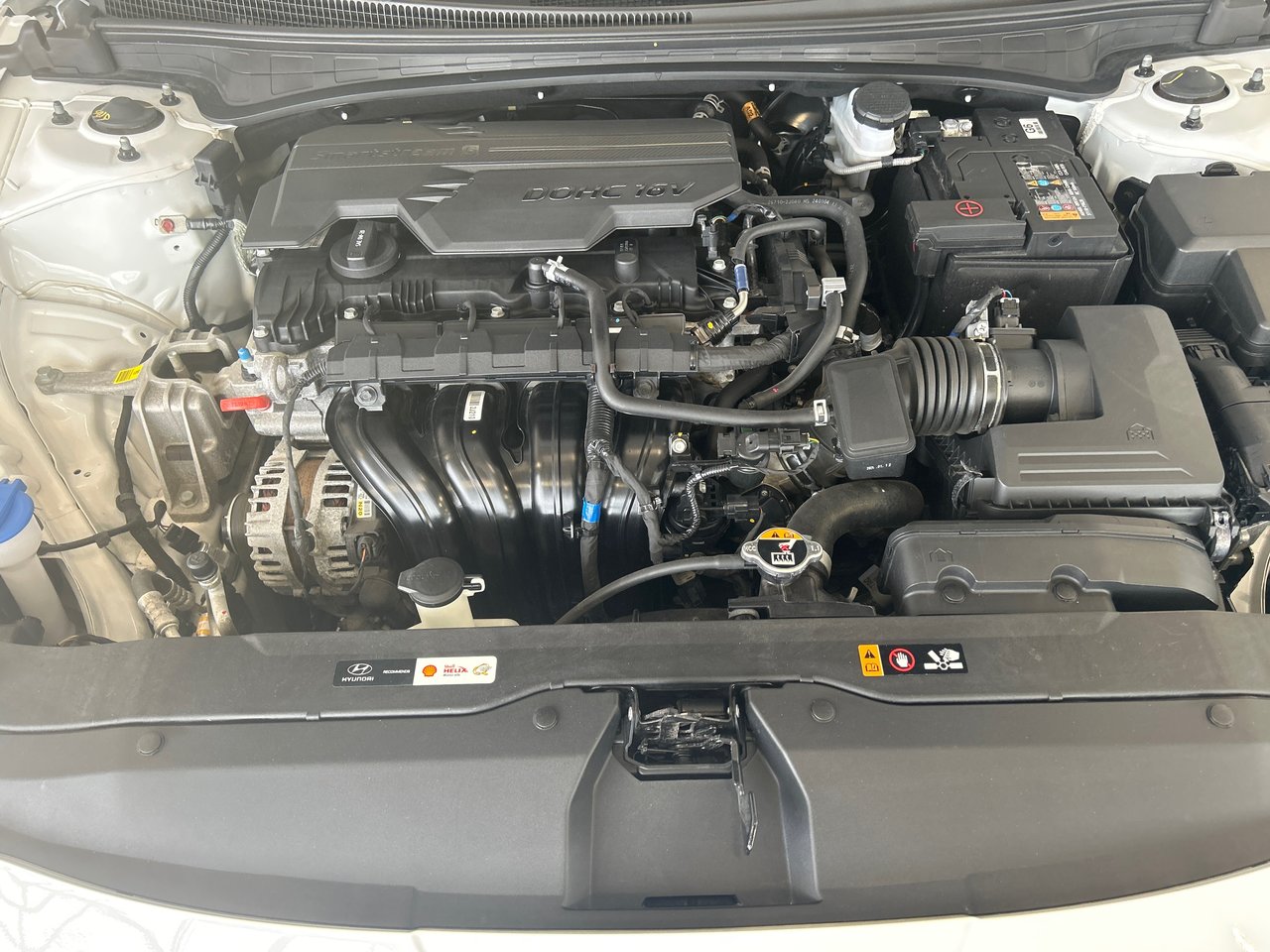 2024 Hyundai Elantra Preferred-17