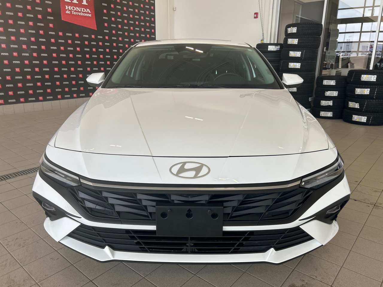 2024 Hyundai Elantra Preferred-2