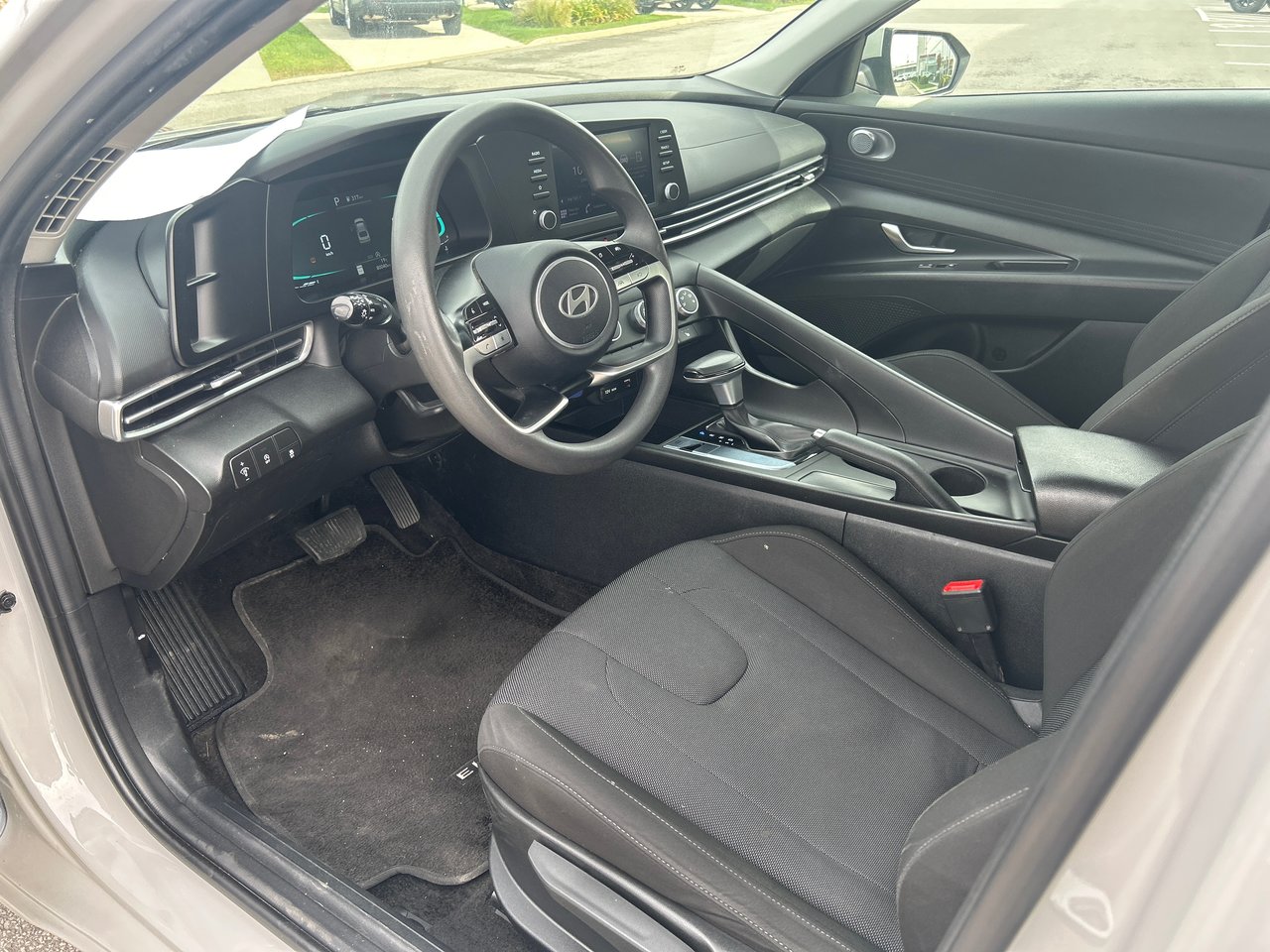 2024 Hyundai Elantra Essential-9