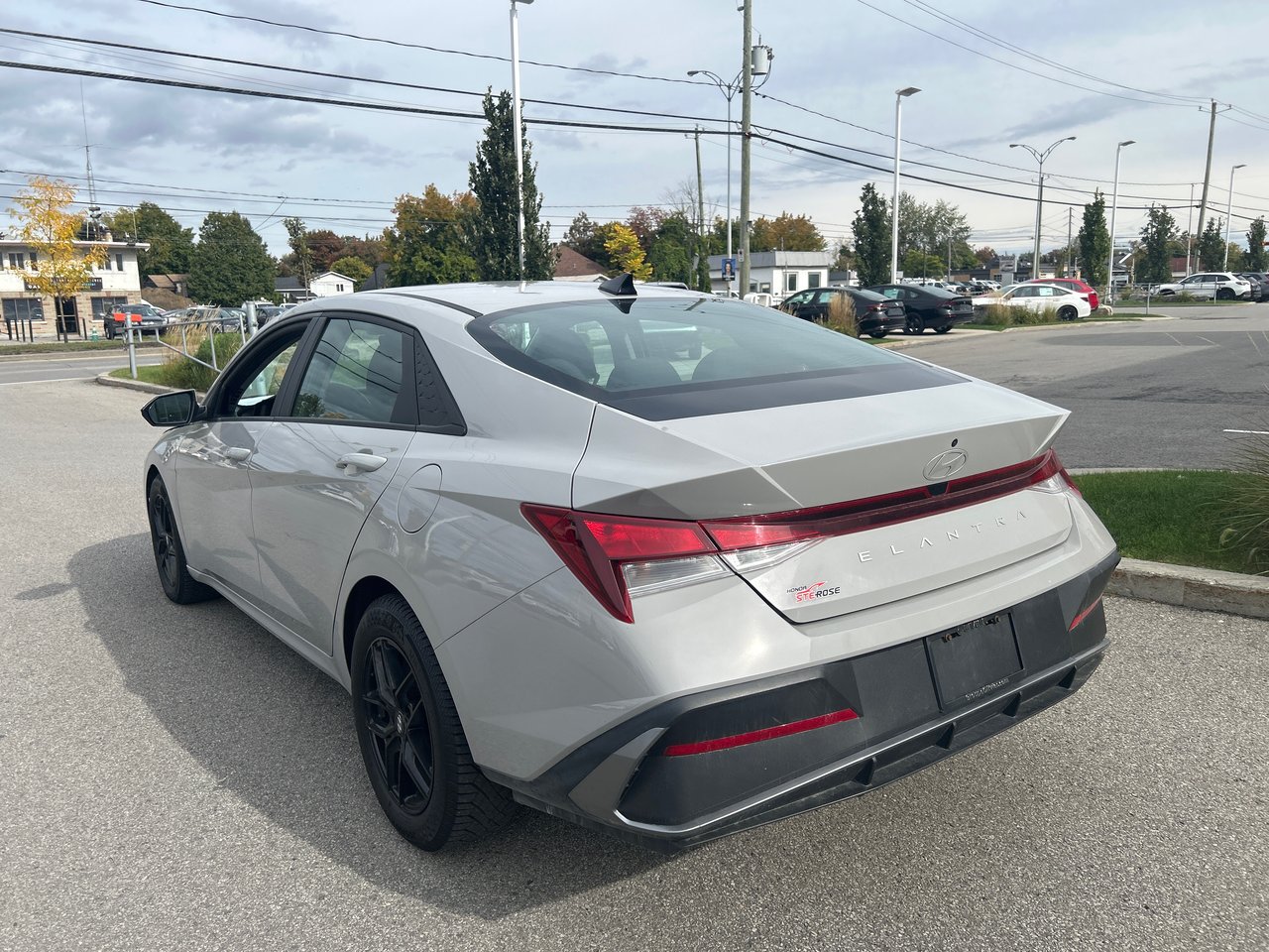 2024 Hyundai Elantra Essential-4