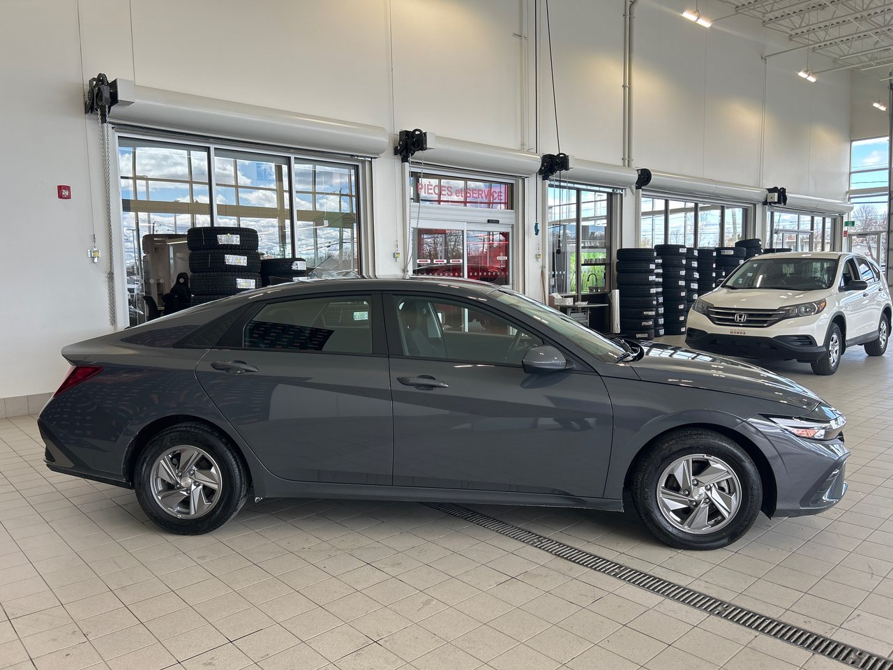 2025 Hyundai Elantra Essential-4