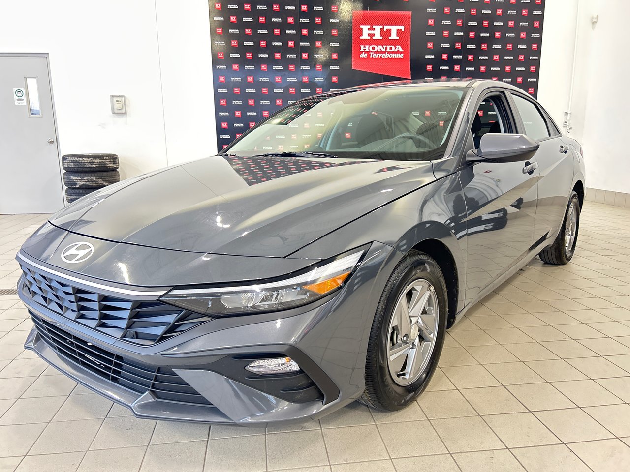2025 Hyundai Elantra Essential-0