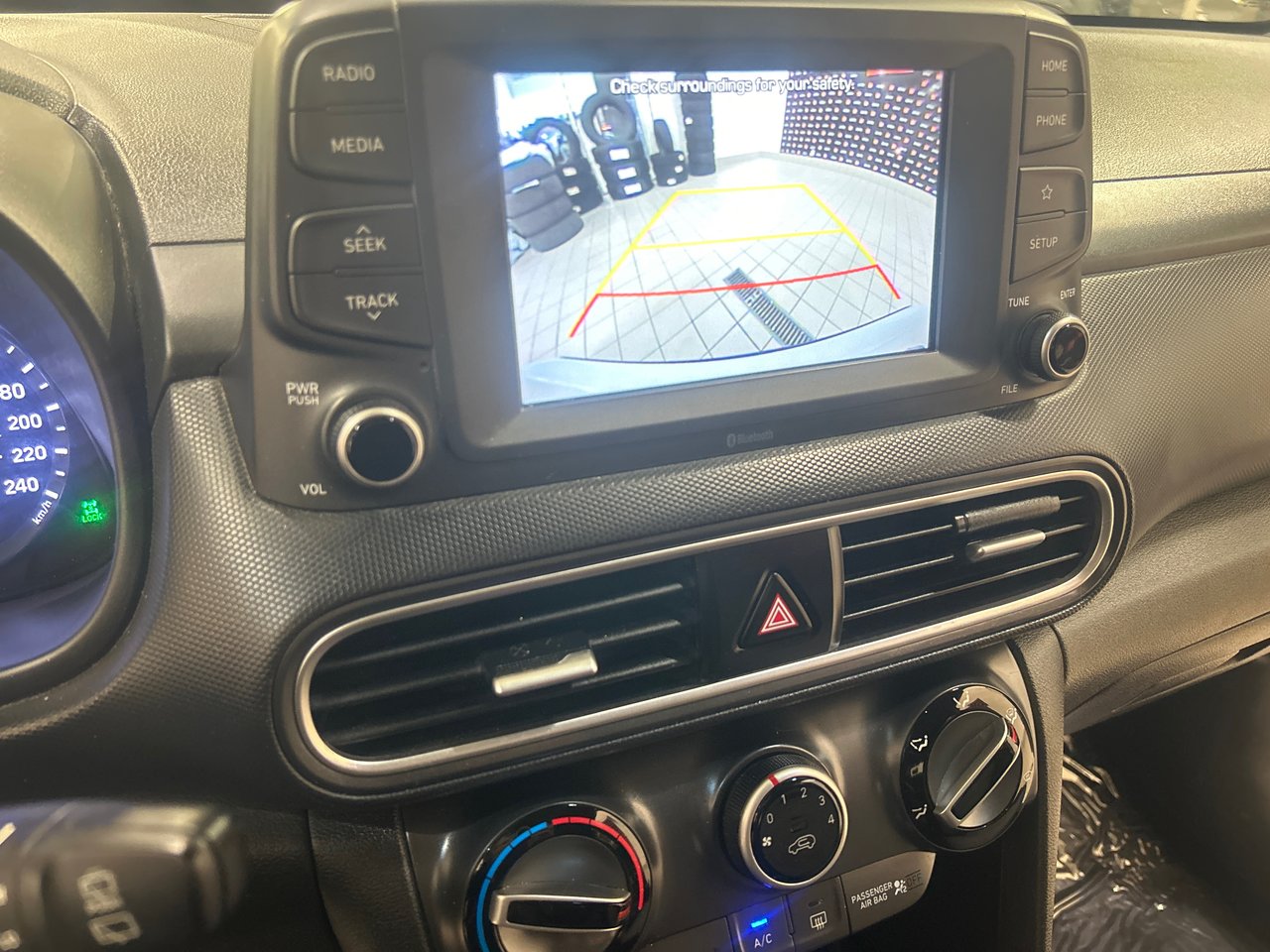 2021 Hyundai Kona Essential-20