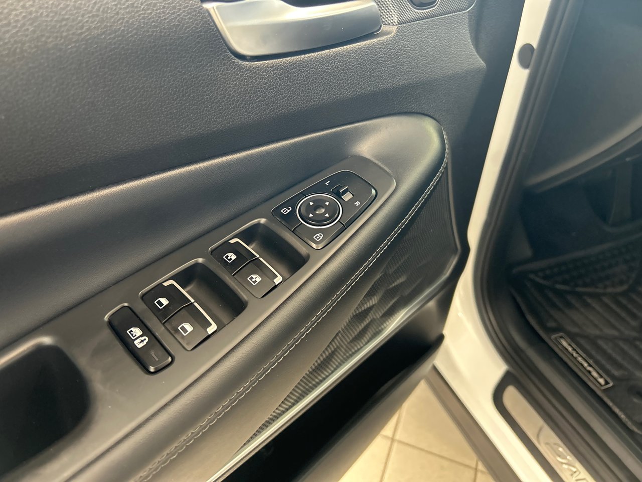 2021 Hyundai Santa Fe Hybrid Luxury-24