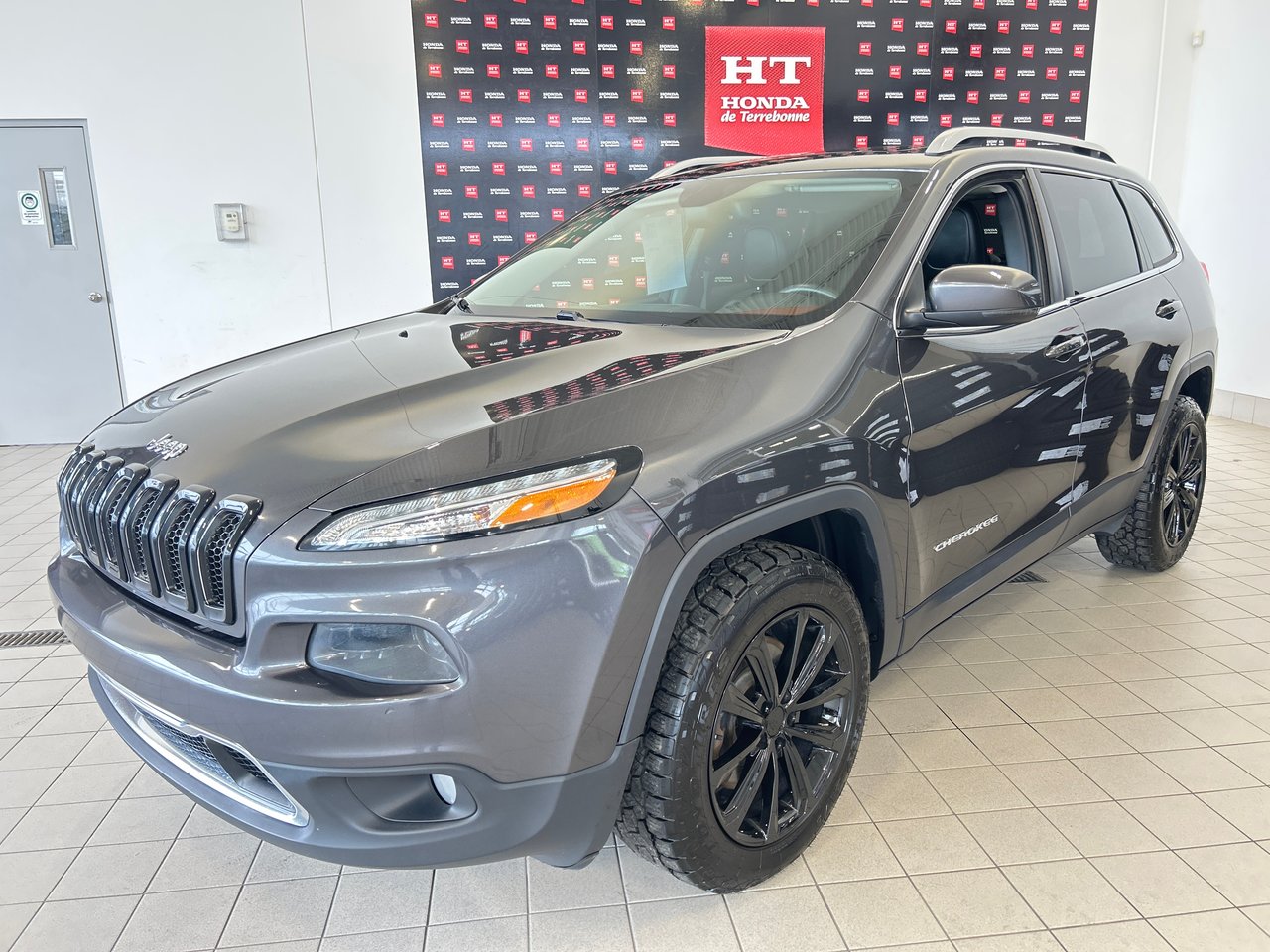 2017 Jeep Cherokee Limited-0