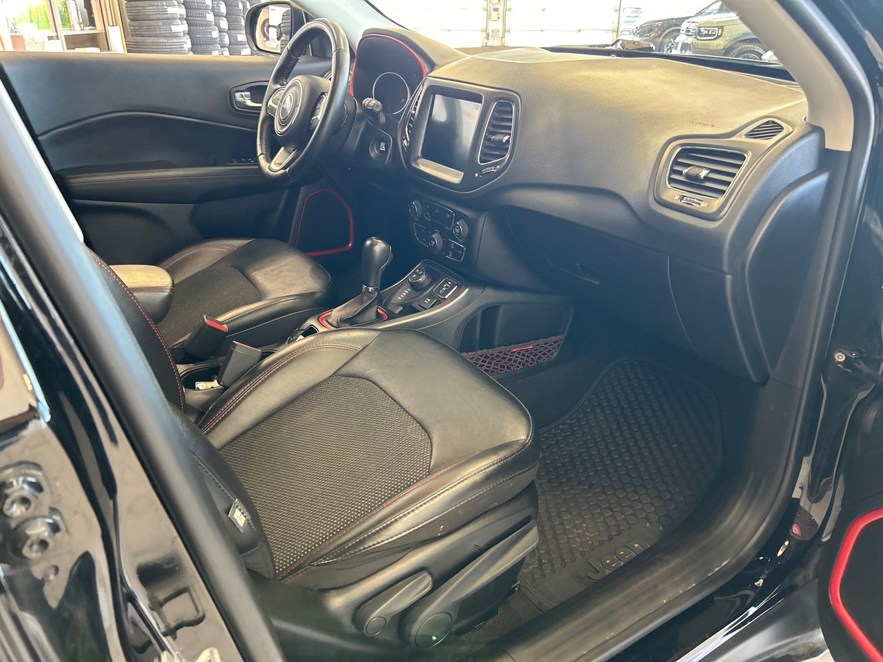 Jeep Compass Trailhawk 2021-13