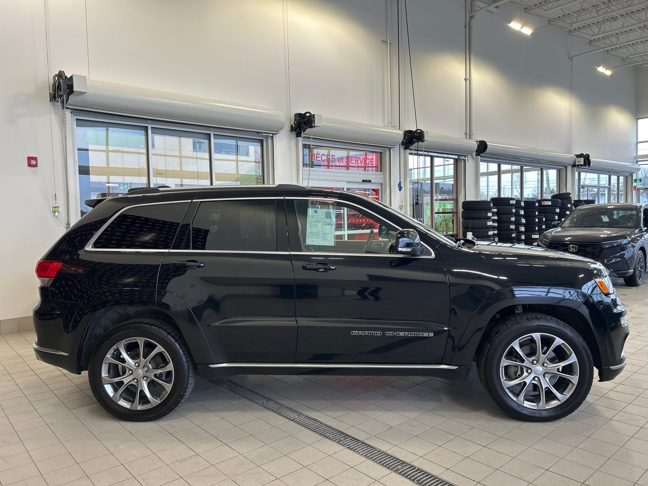 2021 Jeep Grand Cherokee Summit-3