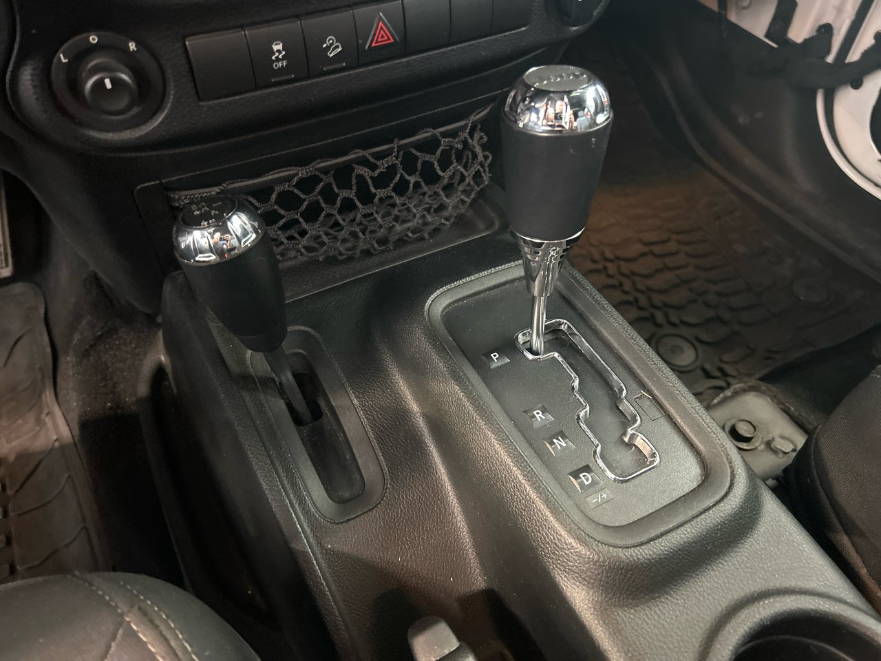 2018 Jeep Wrangler JK Unlimited Golden Eagle-29