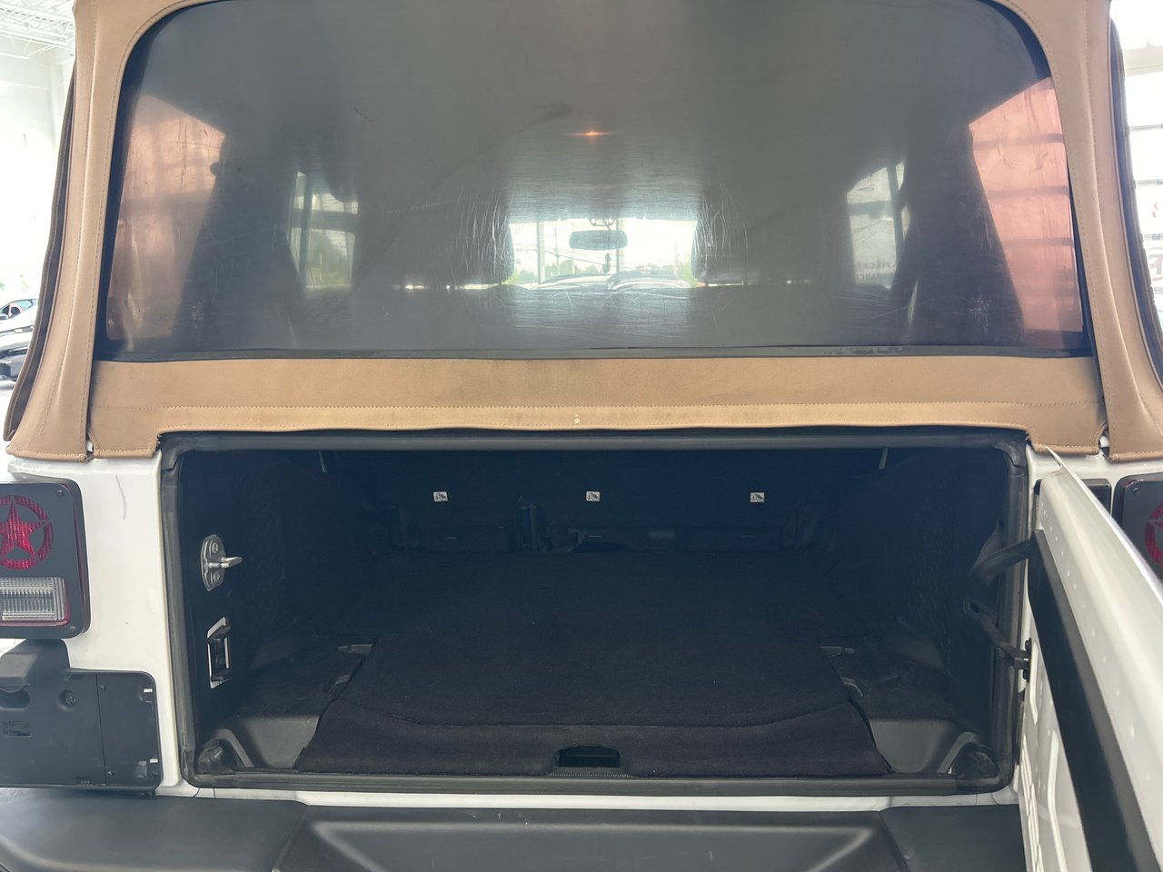 2018 Jeep Wrangler JK Unlimited Golden Eagle-12
