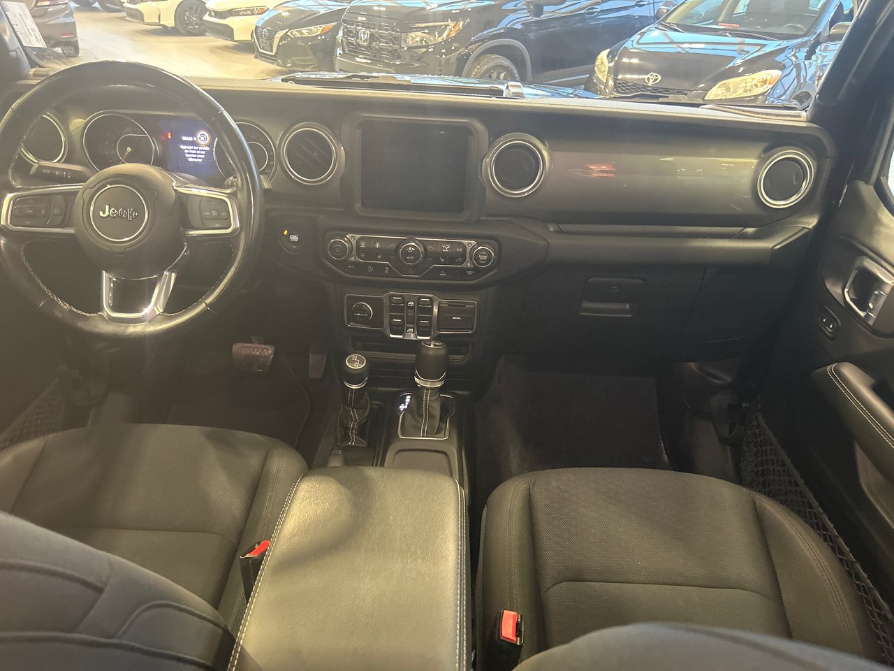 2021 Jeep Wrangler Unlimited Sahara-11