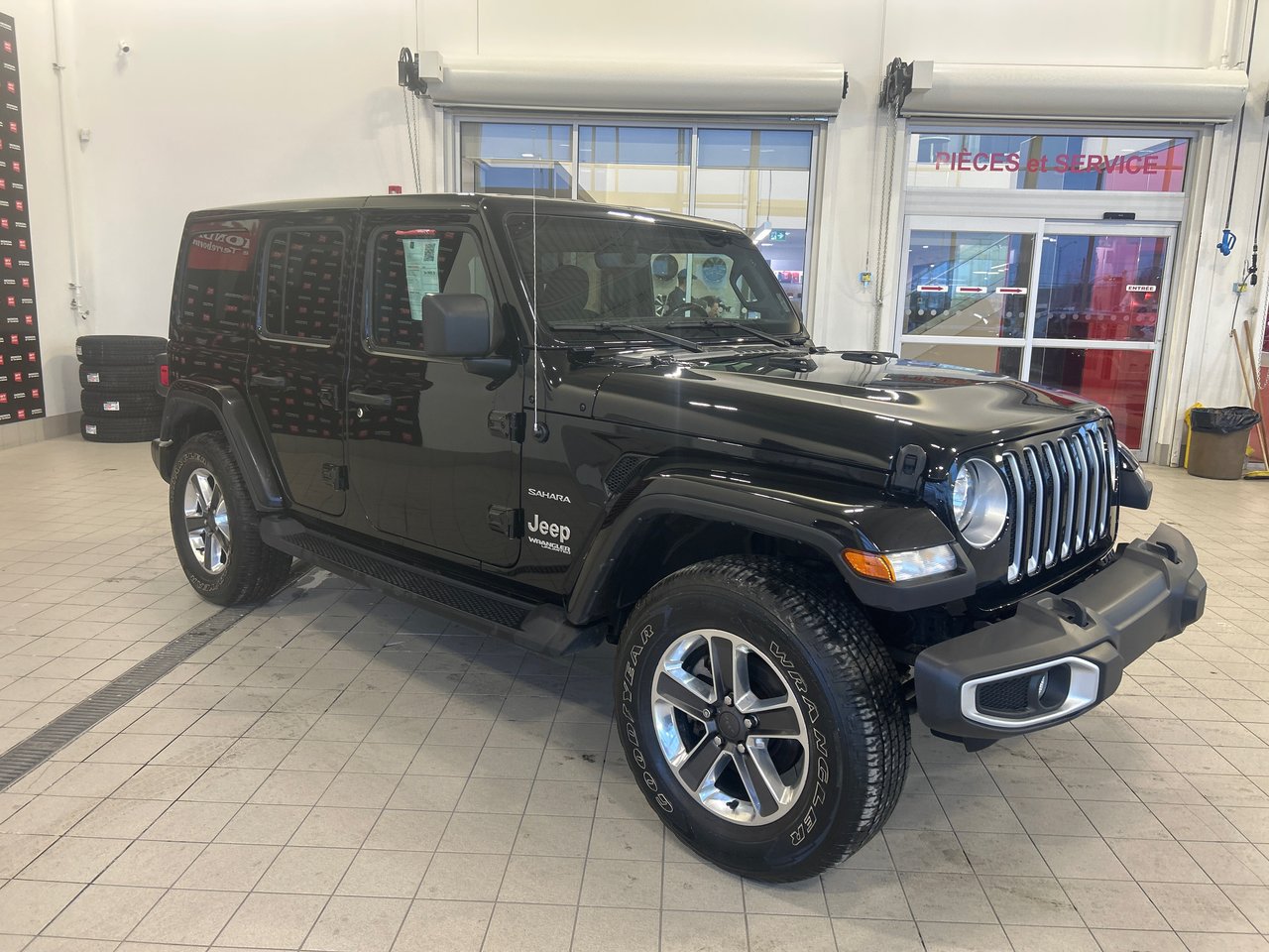 2021 Jeep Wrangler Unlimited Sahara-3