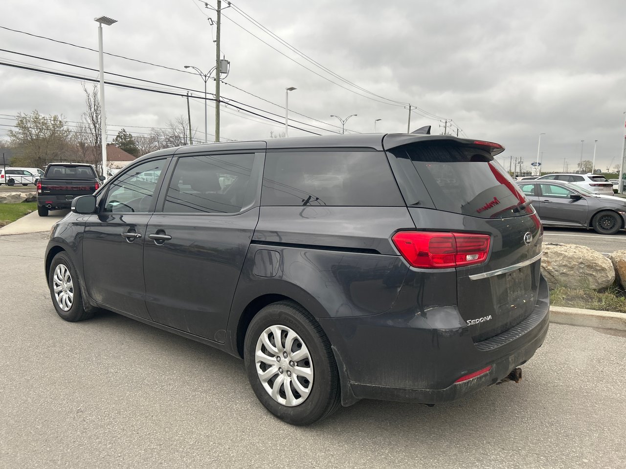 2019 Kia Sedona L-2