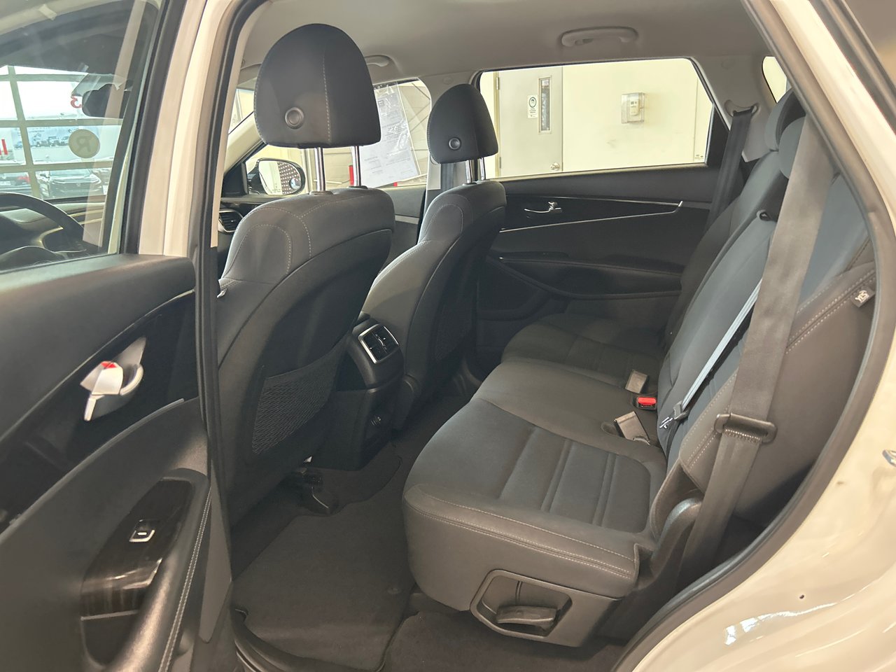 Kia Sorento LX 2019-7