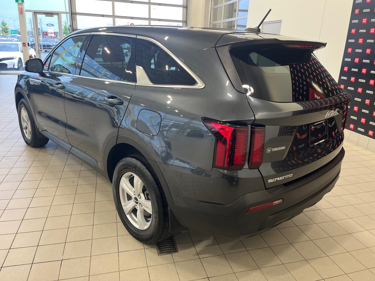 Kia Sorento LX+ 2023-8