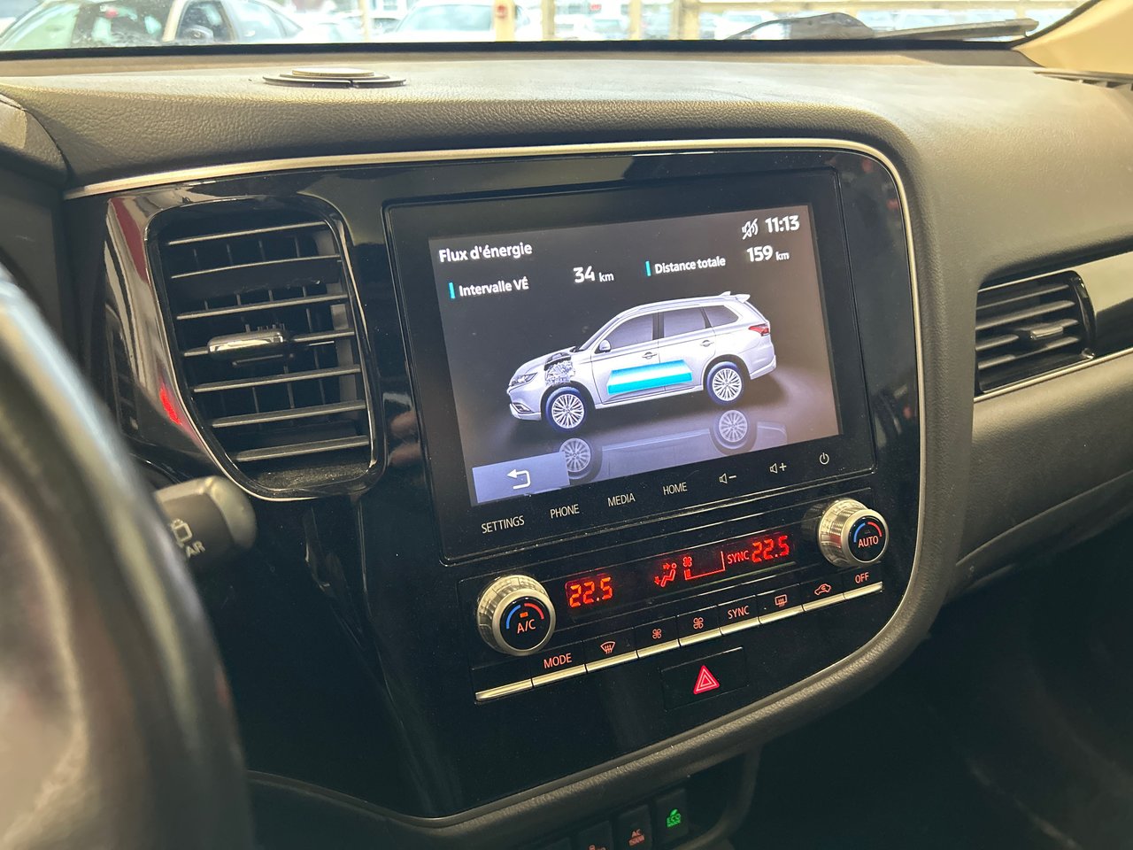 2022 Mitsubishi Outlander PHEV LE-11