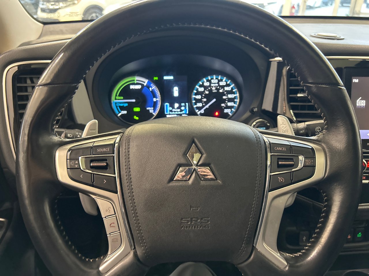 2022 Mitsubishi Outlander PHEV LE-9